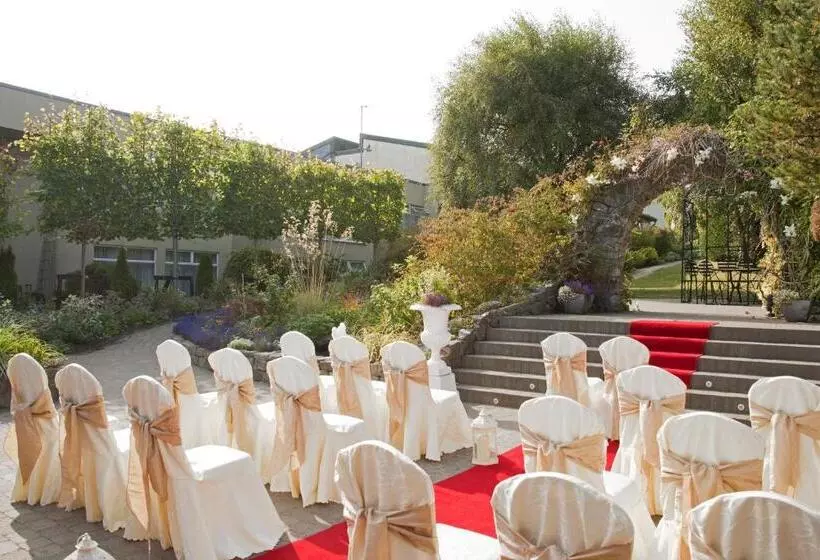 Greenhills Hotel Limerick