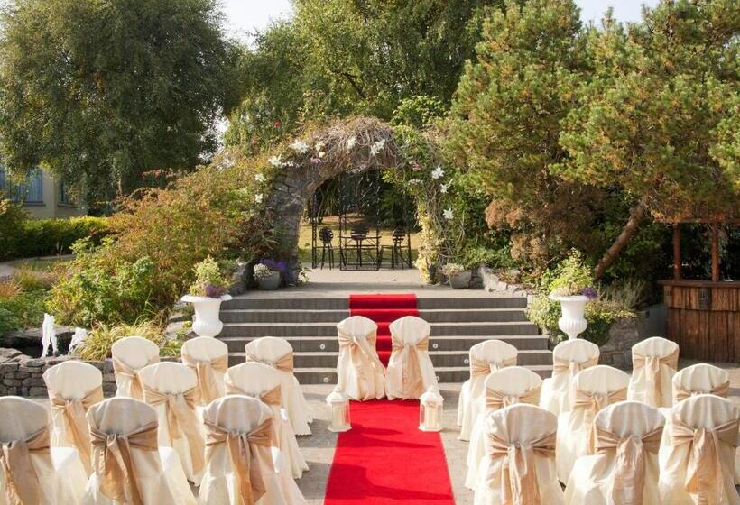 Greenhills Hotel Limerick