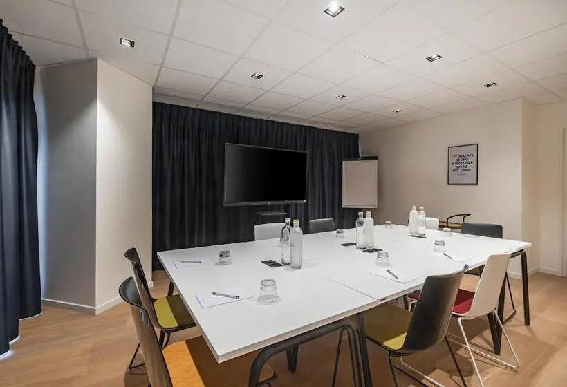 ホテル Hyatt Centric Reims