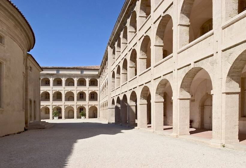 هتل Ibis Marseille Centre Gare Saint Charles