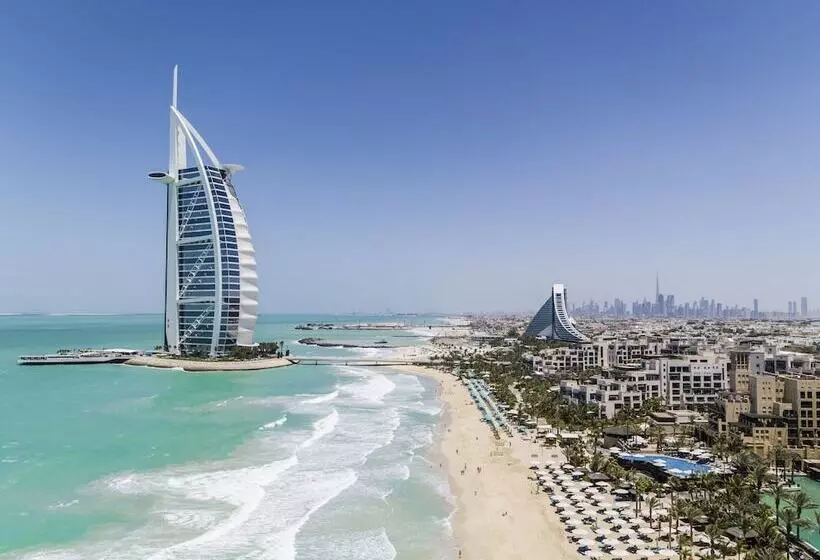 Jumeirah Beach Hotel Dubai