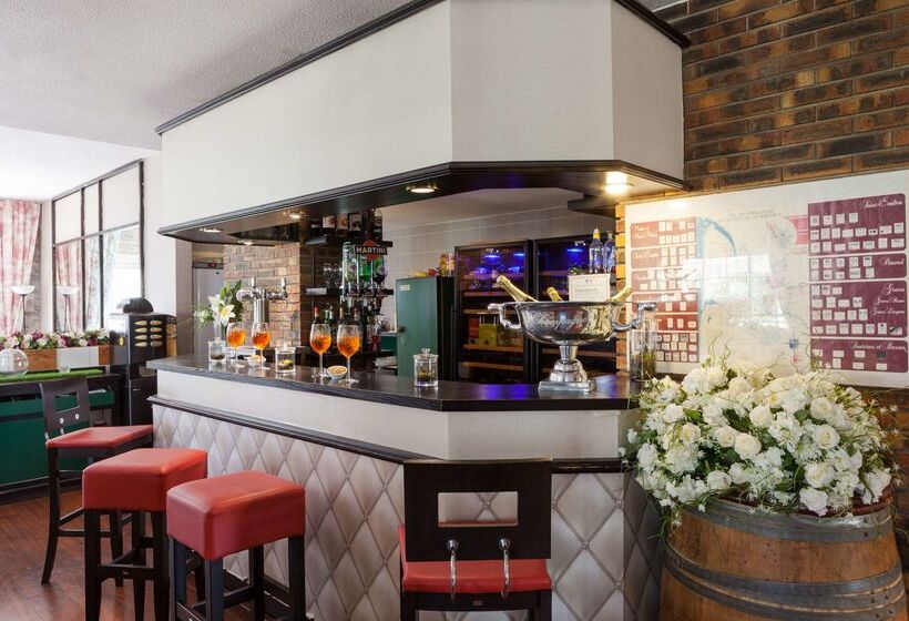 ホテル The Originals City, Hôtel Bordeaux Porte Du Bassin