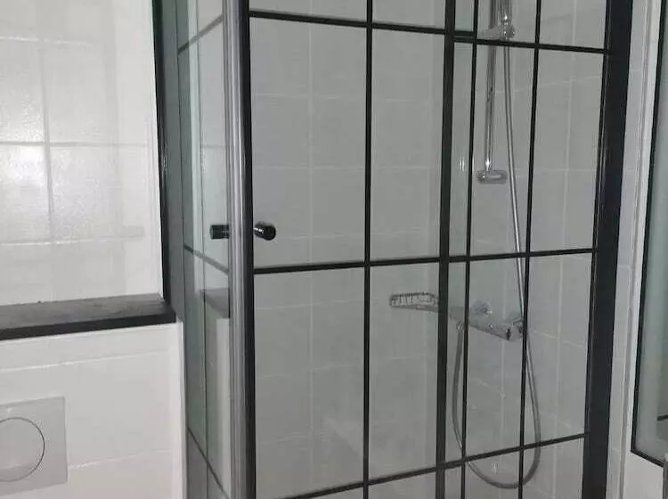 فندق The Originals City, Hôtel Bordeaux Porte Du Bassin