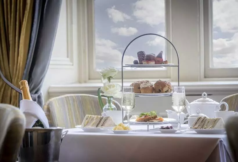 בית מלון כפרי Royal Marine