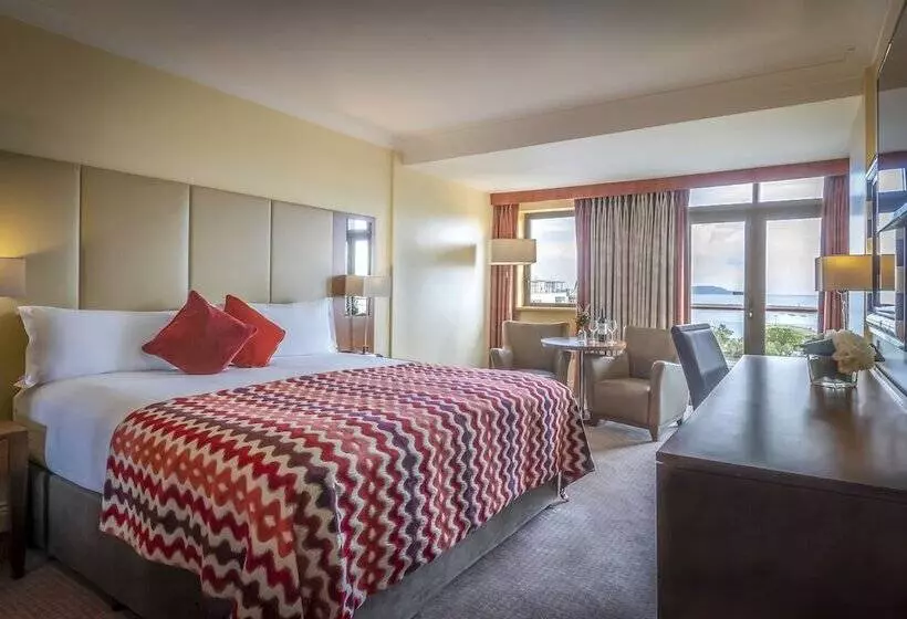 בית מלון כפרי Royal Marine