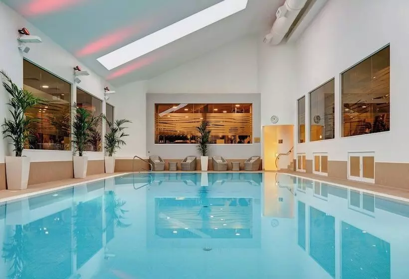 هتل The Shelbourne, Autograph Collection