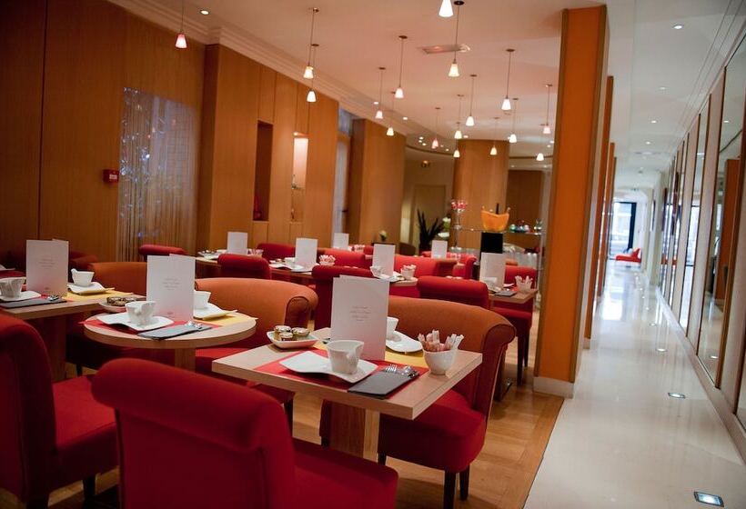 هتل Westside Arc De Triomphe