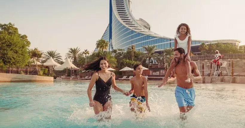 Jumeirah Beach Hotel Dubai