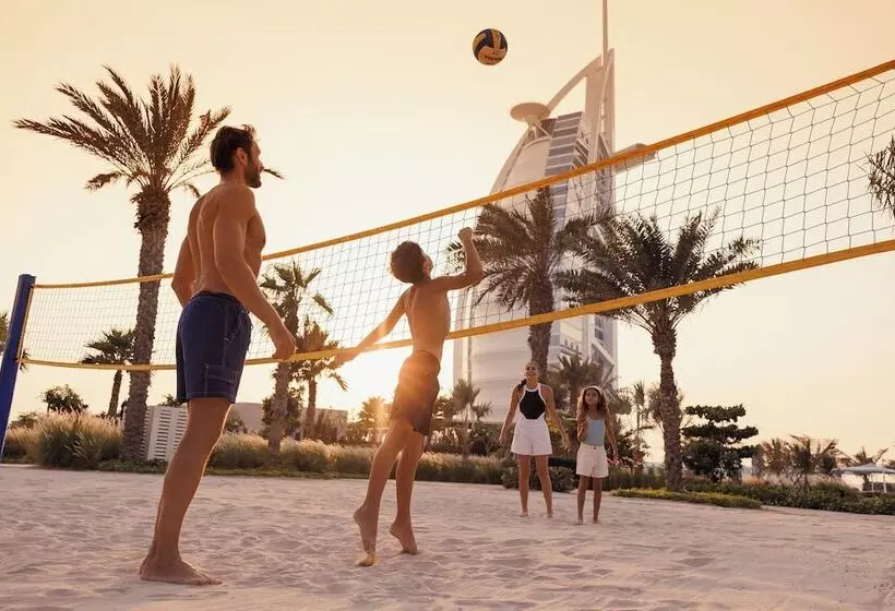Jumeirah Beach Hotel Dubai