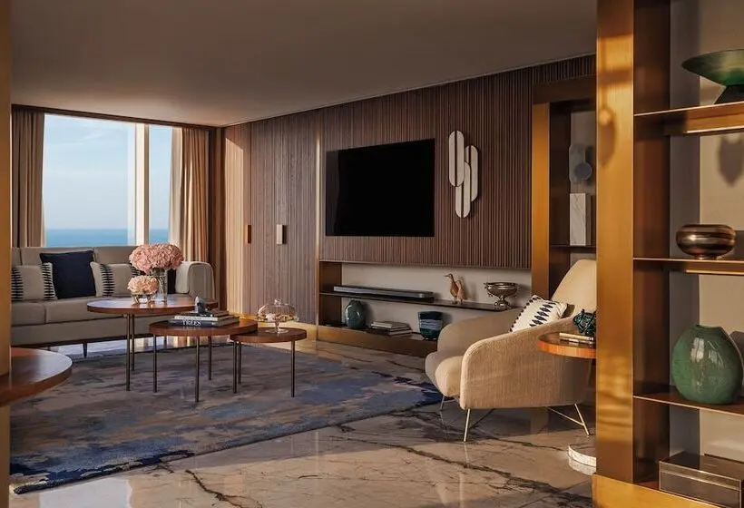 Jumeirah Beach Hotel Dubai