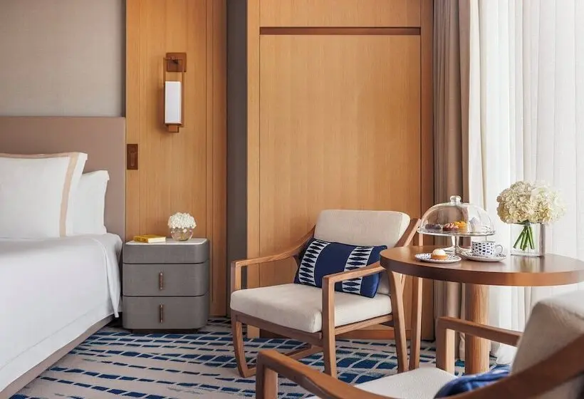 Jumeirah Beach Hotel Dubai