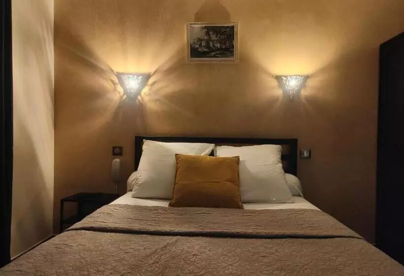 فندق Auberge Saint Jacques