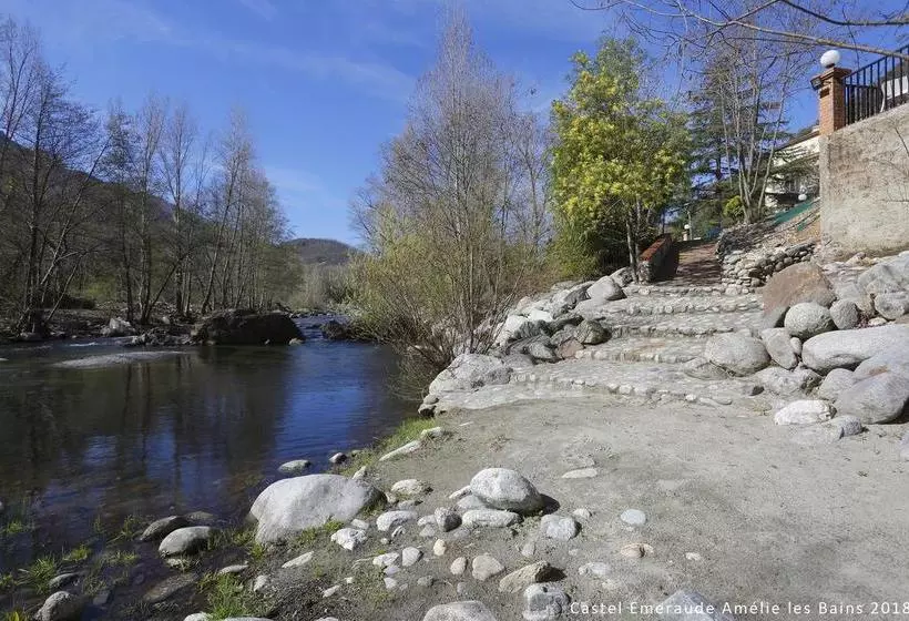 Отель Castel Emeraude