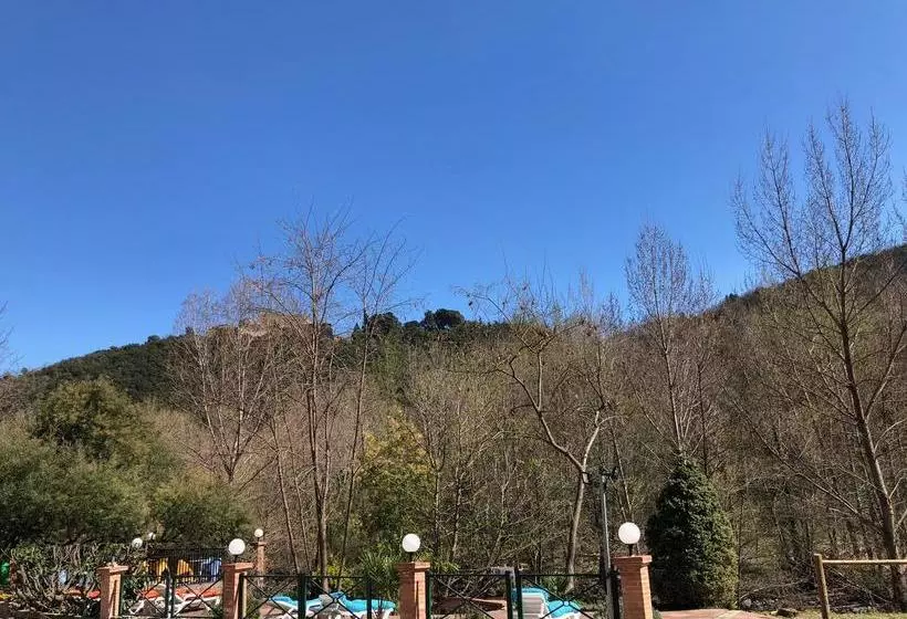 Отель Castel Emeraude