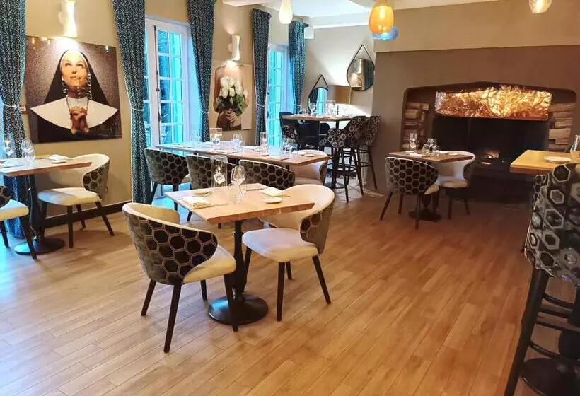 فندق Chateau De Montreuil