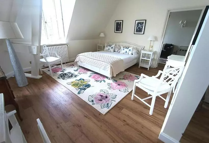 فندق Chateau De Montreuil