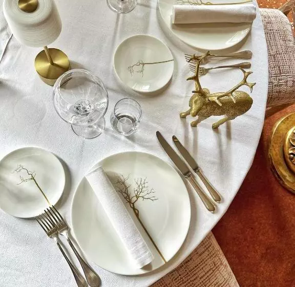 فندق Chateau De Rochecotte