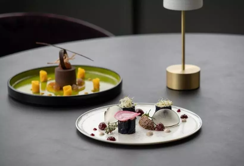 فندق Chateau De Rochecotte