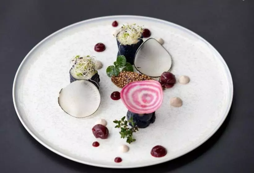 فندق Chateau De Rochecotte