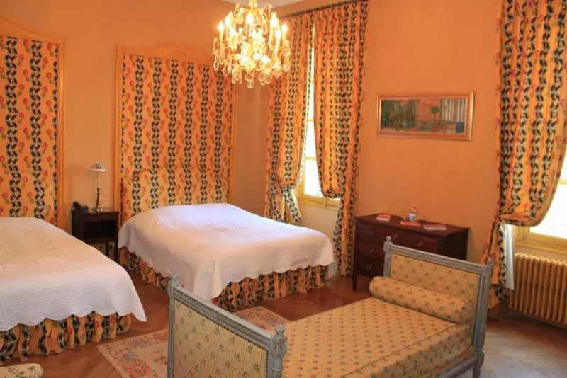 Отель Chateau De Varenne