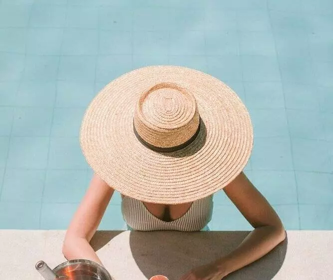 Отель Chateau De Varenne