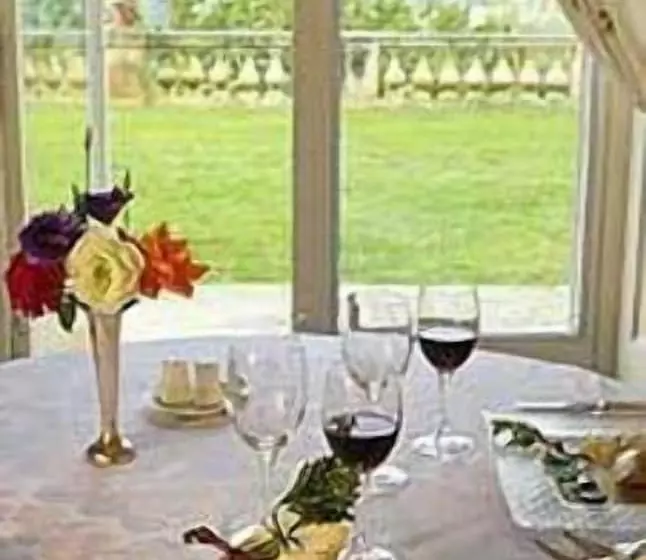 בית מלון כפרי Château De Larroque