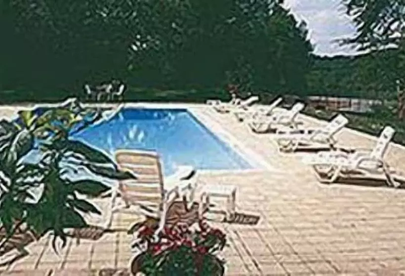 בית מלון כפרי Château De Larroque