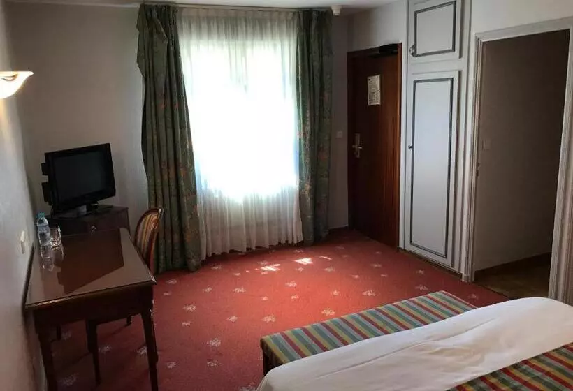 בית מלון כפרי Château De Sancy