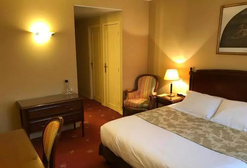 בית מלון כפרי Château De Sancy