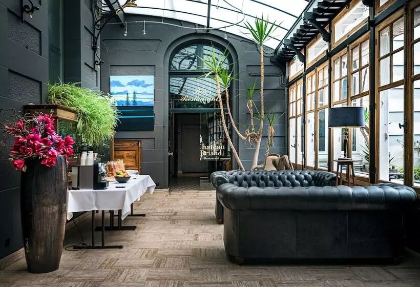 هتل Hôtel France Et Chateaubriand