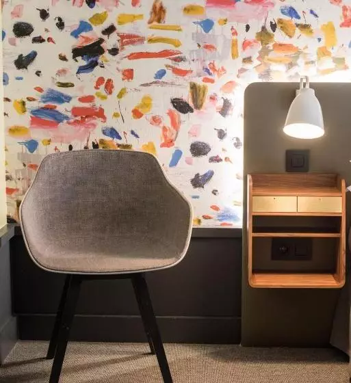 Отель Des Artistes