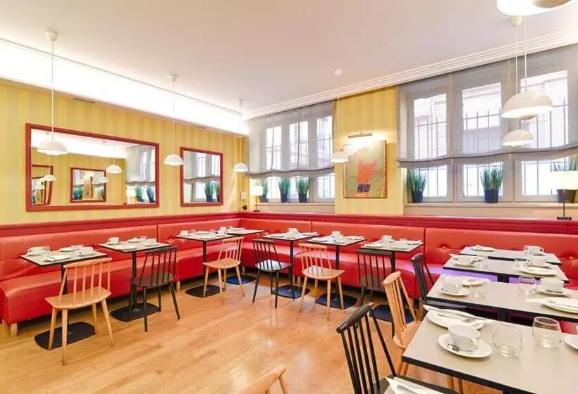 Отель Des Artistes