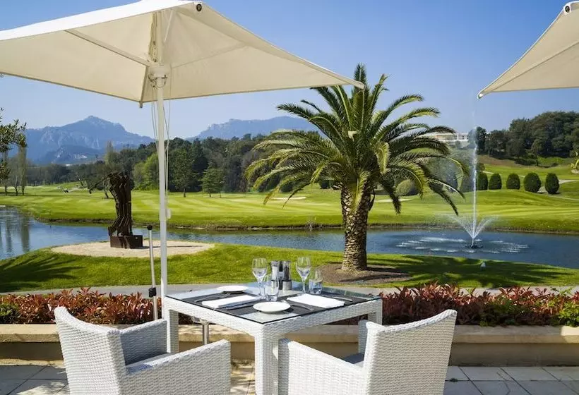 בית מלון כפרי Ermitage De L Oasis & Spa  Cannes Mandelieu