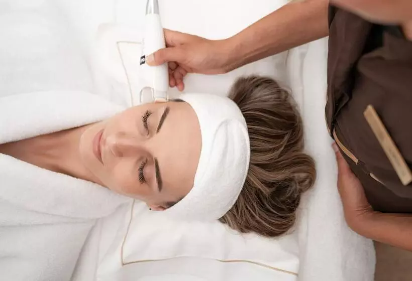 בית מלון כפרי Ermitage De L Oasis & Spa  Cannes Mandelieu