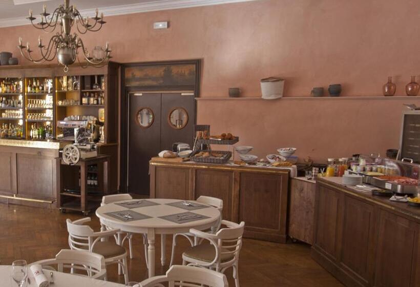 هتل Hôtel Chantaco Golf & Wellness