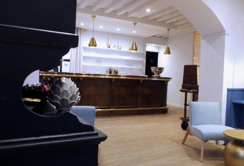 هتل Hôtel De France