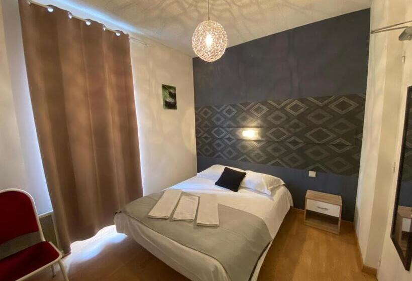 فندق Hôtel De Nantes