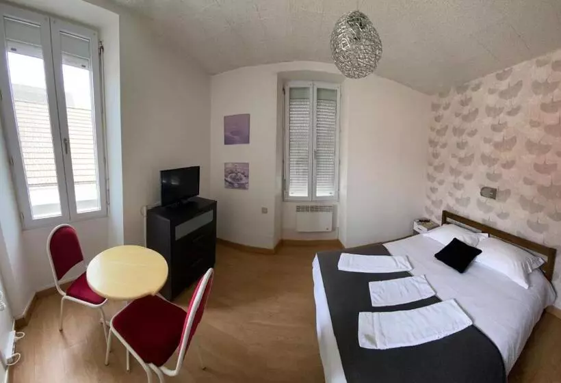 Отель Hôtel De Nantes