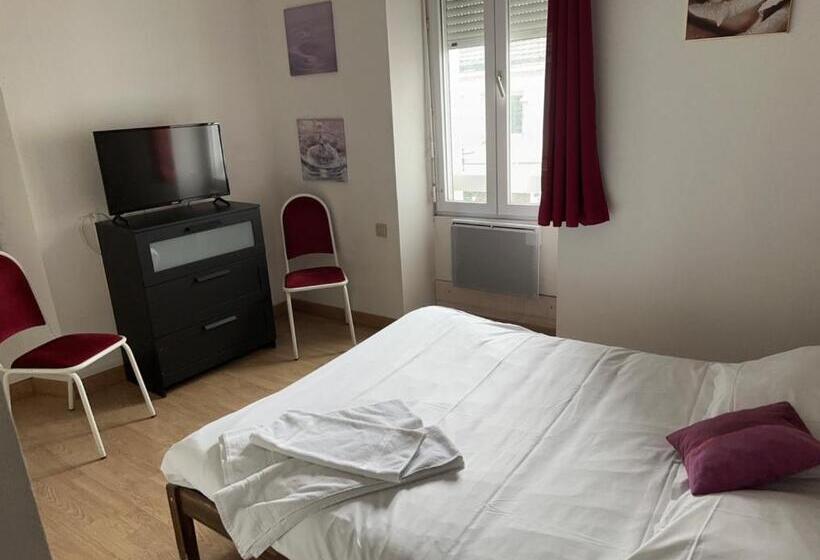 فندق Hôtel De Nantes