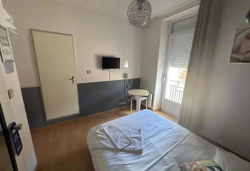 Отель Hôtel De Nantes