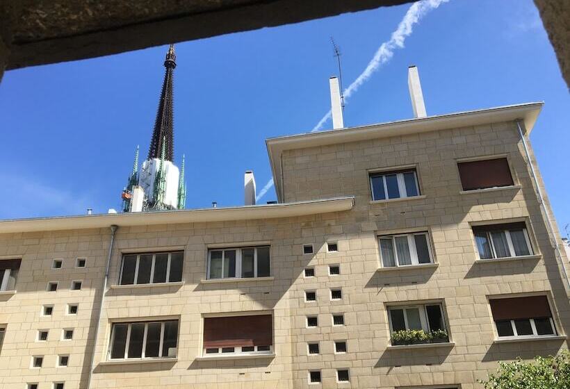 فندق Hôtel Vieille Tour Centre Rouen