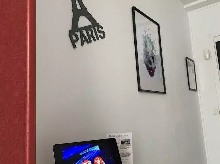 Отель Hôtel Vieille Tour Centre Rouen