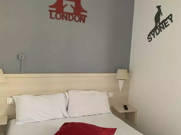 Отель Hôtel Vieille Tour Centre Rouen