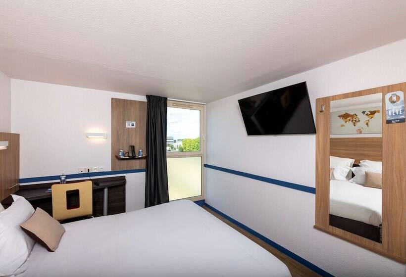 هتل Kyriad Paris Ouest Colombes