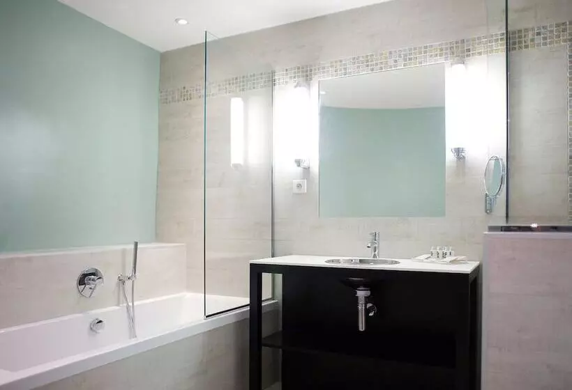 هتل Mercure Marseille Centre Bompard La Corniche