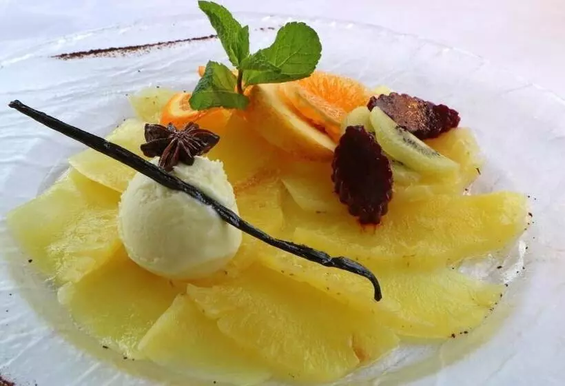 Отель Munsch Restaurant & Wellness, Colmar Nord   Haut Koenigsbourg