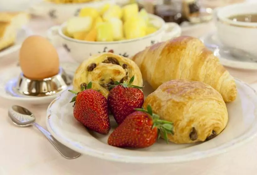 Отель Munsch Restaurant & Wellness, Colmar Nord   Haut Koenigsbourg