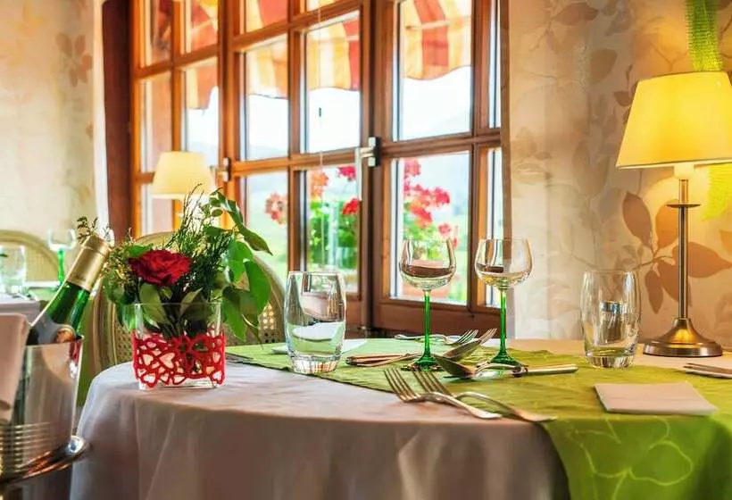 Отель Munsch Restaurant & Wellness, Colmar Nord   Haut Koenigsbourg
