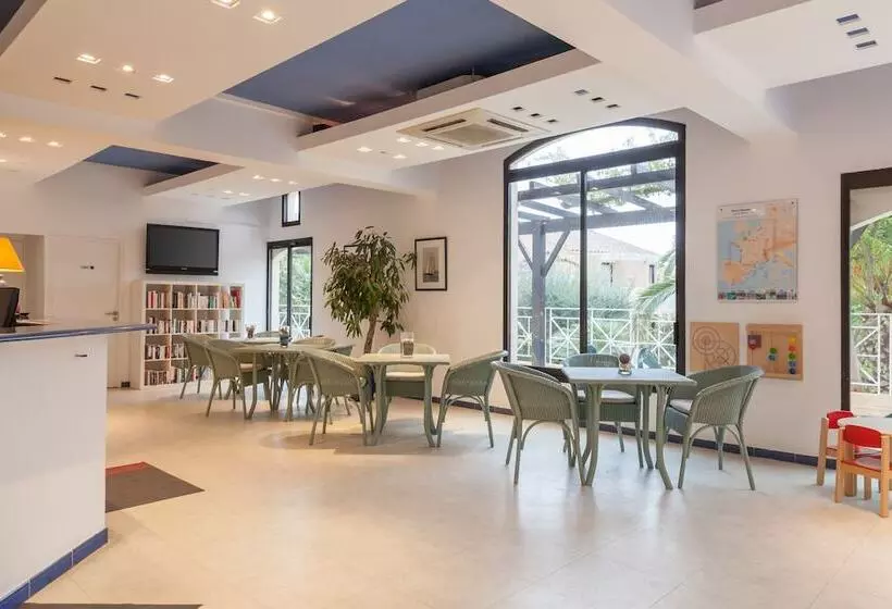 هتل Residence Pierre & Vacances L’anse De Pramousquier