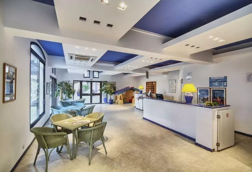 هتل Residence Pierre & Vacances L’anse De Pramousquier